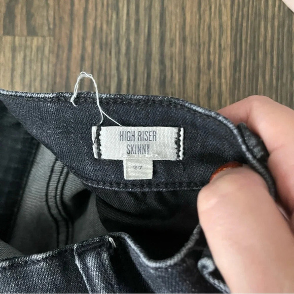 Madewell black high riser skinny distressed jeans size 27 - Picture 6 of 10